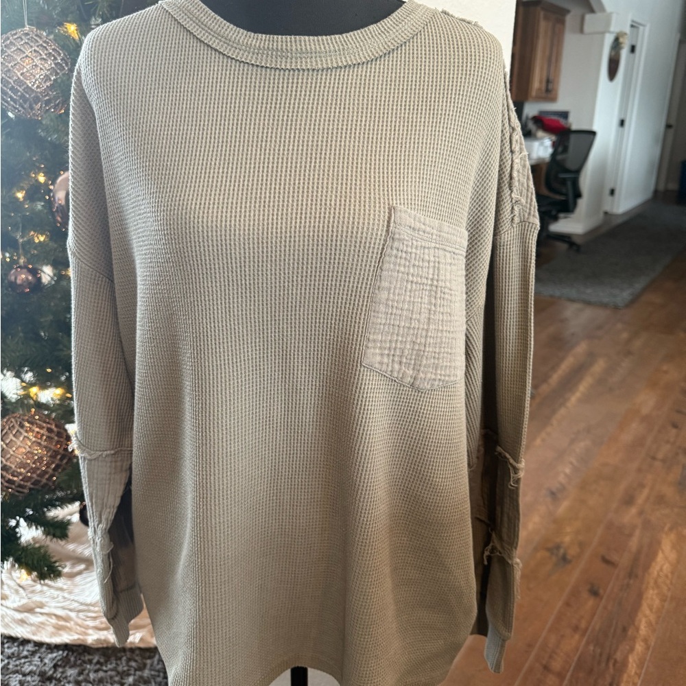BKE Olive Waffle Knit Long Sleeve Top